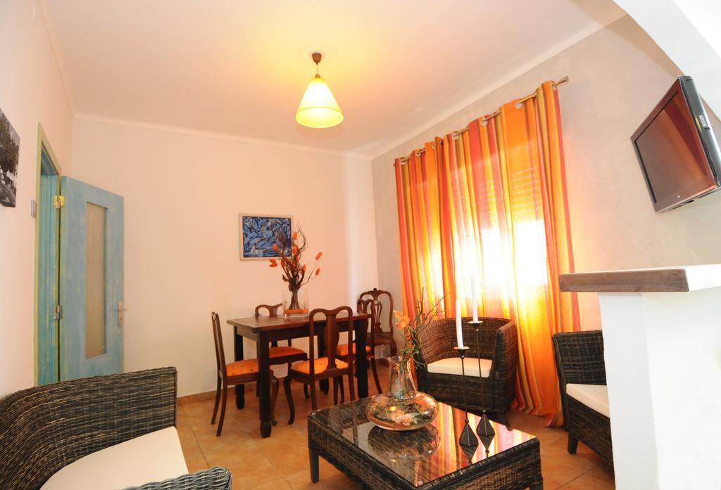 Rossio Apartment อัลบูเฟรา ห้อง รูปภาพ